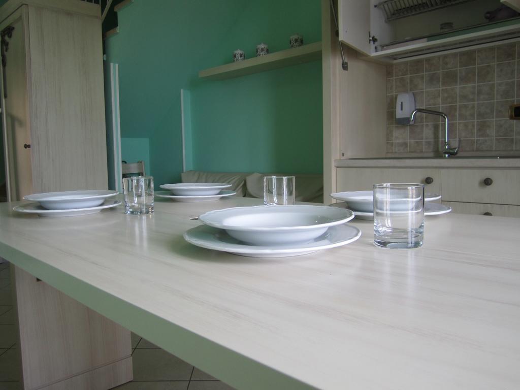 Aparthotel Palazzo Reginella Bovalino Marina Habitación foto